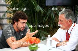 (L to R): Fernando Alonso (ESP) McLaren with Chase Carey (USA) Formula One Group Chairman. 09.06.2017. Formula 1 World Championship, Rd 7, Canadian Grand Prix, Montreal, Canada, Practice Day.