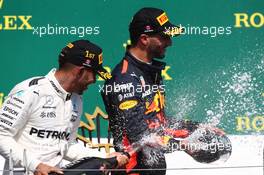 Lewis Hamilton (GBR) Mercedes AMG F1 W08 and Daniel Ricciardo (AUS) Red Bull Racing RB13. 11.06.2017. Formula 1 World Championship, Rd 7, Canadian Grand Prix, Montreal, Canada, Race Day.