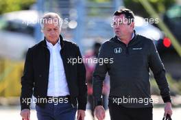 (L to R): Martin Reiss (SUI) Driver Manager with Eric Boullier (FRA) McLaren Racing Director. 10.06.2017. Formula 1 World Championship, Rd 7, Canadian Grand Prix, Montreal, Canada, Qualifying Day.