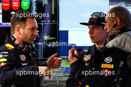 (L to R): Christian Horner (GBR) Red Bull Racing Team Principal with Max Verstappen (NLD) Red Bull Racing and Dr Helmut Marko (AUT) Red Bull Motorsport Consultant. 07.04.2017. Formula 1 World Championship, Rd 2, Chinese Grand Prix, Shanghai, China, Practice Day.