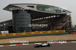 Lewis Hamilton (GBR) Mercedes AMG F1 W08. 08.04.2017. Formula 1 World Championship, Rd 2, Chinese Grand Prix, Shanghai, China, Qualifying Day.