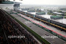 Daniil Kvyat (RUS) Scuderia Toro Rosso STR12. 08.04.2017. Formula 1 World Championship, Rd 2, Chinese Grand Prix, Shanghai, China, Qualifying Day.