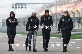 Sergio Perez (MEX) Sahara Force India F1 walks the circuit with the team. 06.04.2017. Formula 1 World Championship, Rd 2, Chinese Grand Prix, Shanghai, China, Preparation Day.