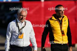 (L to R): Jerome Papin with Cyril Abiteboul (FRA) Renault Sport F1 Managing Director. 12.05.2017. Formula 1 World Championship, Rd 5, Spanish Grand Prix, Barcelona, Spain, Practice Day.