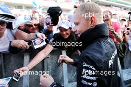 Valtteri Bottas (FIN) Mercedes AMG F1 signs autographs for the fans. 11.05.2017. Formula 1 World Championship, Rd 5, Spanish Grand Prix, Barcelona, Spain, Preparation Day.