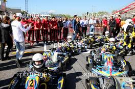 Lewis Hamilton (GBR) Mercedes AMG F1 with young karters. 11.05.2017. Formula 1 World Championship, Rd 5, Spanish Grand Prix, Barcelona, Spain, Preparation Day.