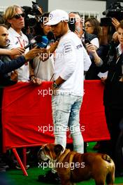 Lewis Hamilton (GBR) Mercedes AMG F1 with the media. 11.05.2017. Formula 1 World Championship, Rd 5, Spanish Grand Prix, Barcelona, Spain, Preparation Day.