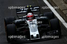 Kevin Magnussen (DEN) Haas VF-17. 14.07.2017. Formula 1 World Championship, Rd 10, British Grand Prix, Silverstone, England, Practice Day.