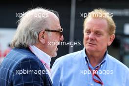 (L to R): David Richards (GBR) CEO Prodrive with Jonathan Palmer (GBR). 14.07.2017. Formula 1 World Championship, Rd 10, British Grand Prix, Silverstone, England, Practice Day.