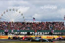 Lewis Hamilton (GBR) Mercedes AMG F1 W08 leads at the start of the race. 16.07.2017. Formula 1 World Championship, Rd 10, British Grand Prix, Silverstone, England, Race Day.