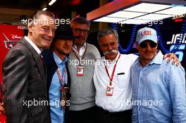 (L to R): Sean Bratches (USA) Formula 1 Managing Director, Commercial Operations; Owen Wilson (USA) Actor; Ross Brawn (GBR) Managing Director, Motor Sports; Chase Carey (USA) Formula One Group Chairman; and Woody Harrelson (USA) Actor. 16.07.2017. Formula 1 World Championship, Rd 10, British Grand Prix, Silverstone, England, Race Day.