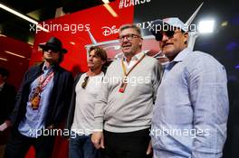 Owen Wilson (USA) Actor (Left), Ross Brawn (GBR) Managing Director, Motor Sports, (Centre), and Woody Harrelson (USA) Actor (Right). 16.07.2017. Formula 1 World Championship, Rd 10, British Grand Prix, Silverstone, England, Race Day.