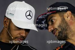 (L to R): Lewis Hamilton (GBR) Mercedes AMG F1 and Daniel Ricciardo (AUS) Red Bull Racing in the FIA Press Conference. 13.07.2017. Formula 1 World Championship, Rd 10, British Grand Prix, Silverstone, England, Preparation Day.