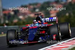 Daniil Kvyat (RUS) Scuderia Toro Rosso STR12. 28.07.2017. Formula 1 World Championship, Rd 11, Hungarian Grand Prix, Budapest, Hungary, Practice Day.