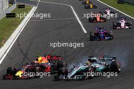 Max Verstappen (NLD) Red Bull Racing and Lewis Hamilton (GBR) Mercedes AMG F1   30.07.2017. Formula 1 World Championship, Rd 11, Hungarian Grand Prix, Budapest, Hungary, Race Day.