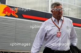 Ross Brawn (GBR) Managing Director, Motor Sports. 01.09.2017. Formula 1 World Championship, Rd 13, Italian Grand Prix, Monza, Italy, Practice Day.