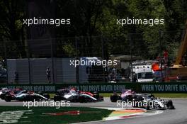 Lewis Hamilton (GBR) Mercedes AMG F1 W08 leads at the start of the race. 03.09.2017. Formula 1 World Championship, Rd 13, Italian Grand Prix, Monza, Italy, Race Day.