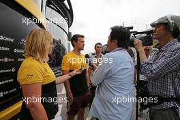 Jolyon Palmer (GBR) Renault Sport F1 Team   31.08.2017. Formula 1 World Championship, Rd 13, Italian Grand Prix, Monza, Italy, Preparation Day.