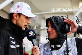 Esteban Ocon (FRA) Sahara Force India F1 Team with Will Buxton (GBR) NBC Sports Network TV Presenter. 06.10.2017. Formula 1 World Championship, Rd 16, Japanese Grand Prix, Suzuka, Japan, Practice Day.