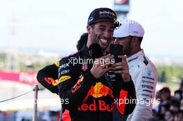 Daniel Ricciardo (AUS) Red Bull Racing celebrates his third position on the podium. 08.10.2017. Formula 1 World Championship, Rd 16, Japanese Grand Prix, Suzuka, Japan, Race Day.