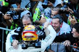 Race winner Lewis Hamilton (GBR) Mercedes AMG F1 celebrates with the team in parc ferme. 08.10.2017. Formula 1 World Championship, Rd 16, Japanese Grand Prix, Suzuka, Japan, Race Day.