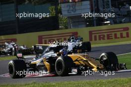 Jolyon Palmer (GBR) Renault Sport F1 Team RS17. 08.10.2017. Formula 1 World Championship, Rd 16, Japanese Grand Prix, Suzuka, Japan, Race Day.