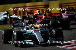 Lewis Hamilton (GBR) Mercedes AMG F1 W08. 08.10.2017. Formula 1 World Championship, Rd 16, Japanese Grand Prix, Suzuka, Japan, Race Day.