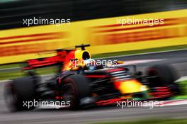 Daniel Ricciardo (AUS) Red Bull Racing RB13. 07.10.2017. Formula 1 World Championship, Rd 16, Japanese Grand Prix, Suzuka, Japan, Qualifying Day.