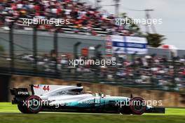 Lewis Hamilton (GBR) Mercedes AMG F1 W08. 07.10.2017. Formula 1 World Championship, Rd 16, Japanese Grand Prix, Suzuka, Japan, Qualifying Day.