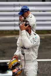 Pole sitter Lewis Hamilton (GBR) Mercedes AMG F1 in qualifying parc ferme. 07.10.2017. Formula 1 World Championship, Rd 16, Japanese Grand Prix, Suzuka, Japan, Qualifying Day.