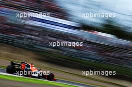 Stoffel Vandoorne (BEL) McLaren MCL32. 07.10.2017. Formula 1 World Championship, Rd 16, Japanese Grand Prix, Suzuka, Japan, Qualifying Day.