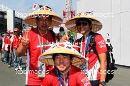 Fans and atmosphere. 08.10.2017. Formula 1 World Championship, Rd 16, Japanese Grand Prix, Suzuka, Japan, Race Day.