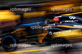 Renault Sport F1 Team practices a pit stop. 05.10.2017. Formula 1 World Championship, Rd 16, Japanese Grand Prix, Suzuka, Japan, Preparation Day.