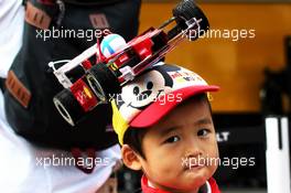A young Kimi Raikkonen (FIN) Ferrari fan. 05.10.2017. Formula 1 World Championship, Rd 16, Japanese Grand Prix, Suzuka, Japan, Preparation Day.
