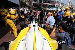 Alain Prost (FRA) Renault Sport F1 Team Special Advisor in the Renault RE40. 26.05.2017. Formula 1 World Championship, Rd 6, Monaco Grand Prix, Monte Carlo, Monaco, Friday.