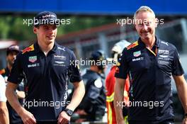 (L to R): Max Verstappen (NLD) Red Bull Racing with Jonathan Wheatley (GBR) Red Bull Racing Team Manager. 25.05.2017. Formula 1 World Championship, Rd 6, Monaco Grand Prix, Monte Carlo, Monaco, Practice Day.