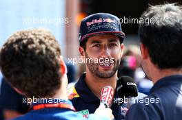 Daniel Ricciardo (AUS) Red Bull Racing with the media. 24.05.2017. Formula 1 World Championship, Rd 6, Monaco Grand Prix, Monte Carlo, Monaco, Preparation Day.