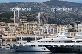 Boats in the scenic Monaco Harbour. 24.05.2017. Formula 1 World Championship, Rd 6, Monaco Grand Prix, Monte Carlo, Monaco, Preparation Day.