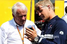 (L to R): Charlie Whiting (GBR) FIA Delegate with Marcus Ericsson (SWE) Sauber F1 Team. 27.10.2017. Formula 1 World Championship, Rd 18, Mexican Grand Prix, Mexico City, Mexico, Practice Day.