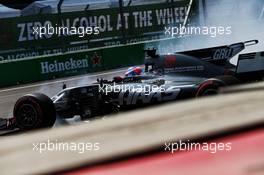 Romain Grosjean (FRA) Haas F1 Team VF-17 spins in the second practice session. 27.10.2017. Formula 1 World Championship, Rd 18, Mexican Grand Prix, Mexico City, Mexico, Practice Day.