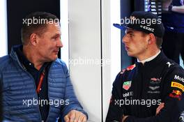 Max Verstappen (NLD) Red Bull Racing (Right) with his father Jos Verstappen (NLD). 27.10.2017. Formula 1 World Championship, Rd 18, Mexican Grand Prix, Mexico City, Mexico, Practice Day.