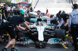 Valtteri Bottas (FIN) Mercedes AMG F1 W08 practices a pit stop. 27.10.2017. Formula 1 World Championship, Rd 18, Mexican Grand Prix, Mexico City, Mexico, Practice Day.