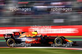 Max Verstappen (NLD) Red Bull Racing RB13.                                27.10.2017. Formula 1 World Championship, Rd 18, Mexican Grand Prix, Mexico City, Mexico, Practice Day.