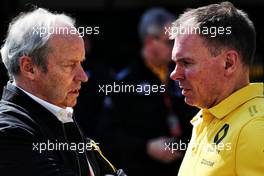 (L to R): Frederic Vasseur (FRA) Sauber F1 Team, Team Principal with Alan Permane (GBR) Renault Sport F1 Team Trackside Operations Director. 27.10.2017. Formula 1 World Championship, Rd 18, Mexican Grand Prix, Mexico City, Mexico, Practice Day.