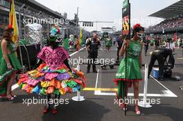 Grid Girls. 29.10.2017. Formula 1 World Championship, Rd 18, Mexican Grand Prix, Mexico City, Mexico, Race Day.