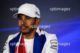 Lewis Hamilton (GBR) Mercedes AMG F1 celebrates winning the World Championship in the FIA Press Conference. 29.10.2017. Formula 1 World Championship, Rd 18, Mexican Grand Prix, Mexico City, Mexico, Race Day.