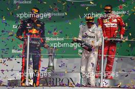 1st place Max Verstappen (NLD) Red Bull Racing RB13 with 2nd place Valtteri Bottas (FIN) Mercedes AMG F1 W08 and 3rd place Kimi Raikkonen (FIN) Ferrari SF70H. 29.10.2017. Formula 1 World Championship, Rd 18, Mexican Grand Prix, Mexico City, Mexico, Race Day.