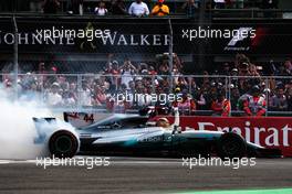 Lewis Hamilton (GBR) Mercedes AMG F1 W08 celebrates winning the World Championship in parc ferme. 29.10.2017. Formula 1 World Championship, Rd 18, Mexican Grand Prix, Mexico City, Mexico, Race Day.