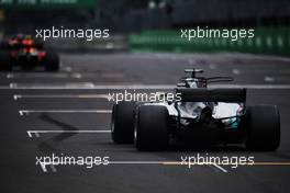 Lewis Hamilton (GBR) Mercedes AMG F1 W08 on the formation lap. 29.10.2017. Formula 1 World Championship, Rd 18, Mexican Grand Prix, Mexico City, Mexico, Race Day.