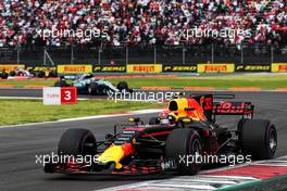 Max Verstappen (NLD) Red Bull Racing RB13. 29.10.2017. Formula 1 World Championship, Rd 18, Mexican Grand Prix, Mexico City, Mexico, Race Day.
